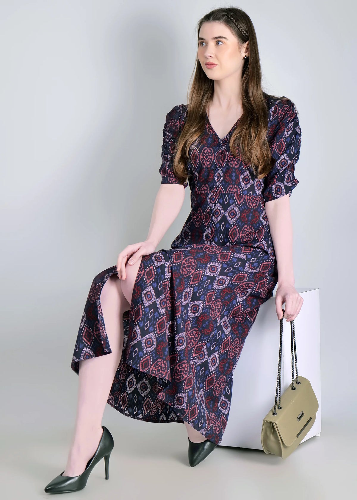 WOMEN'S DIGITAL IKAT PRINT RUCHED SLEEVES RAYON MIDI DRESS