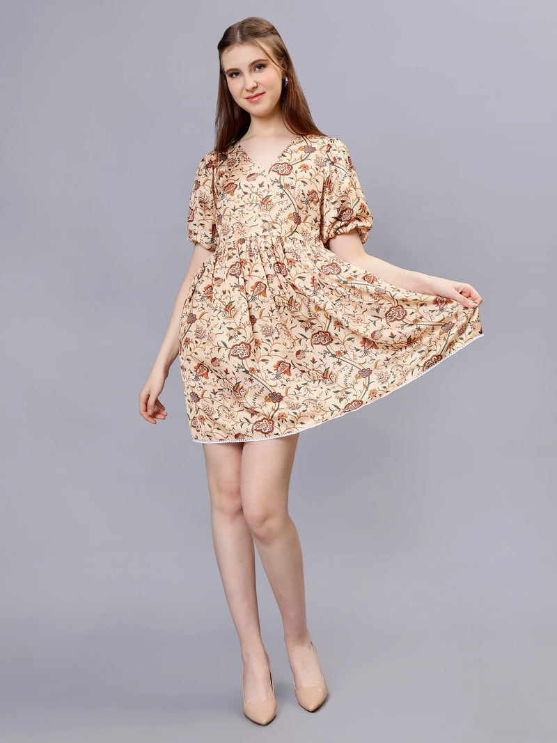 WOMEN'S STYLIZED FLOWERS AND LEAVES PRINT V-NECK SATIN MINI DRESS