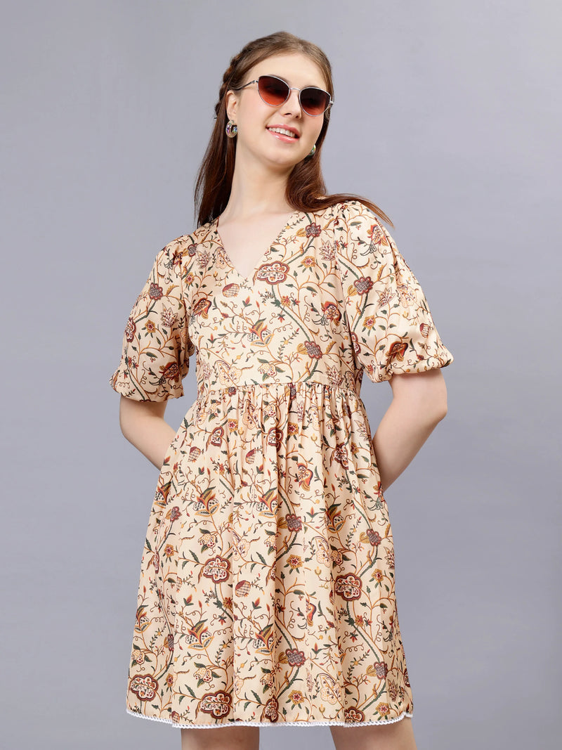 WOMEN'S STYLIZED FLOWERS AND LEAVES PRINT V-NECK SATIN MINI DRESS